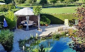 Garden Paradise Bled Apartments - Garden, Pond And Castle View